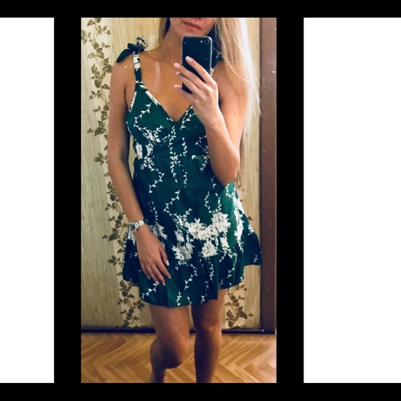 💐CHLOE💐Bohemian V neck floral ruffle dress - Picture 7 of 7